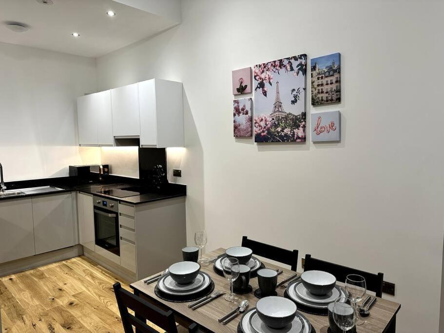 Spacious And Elegant Apartment Birmingham Zewnętrze zdjęcie